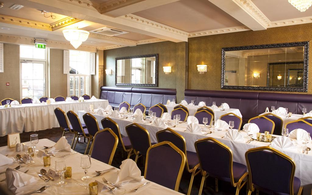 Dukes At Queens Belfast Exterior foto
