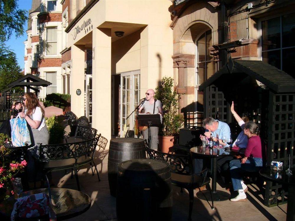 Dukes At Queens Belfast Exterior foto