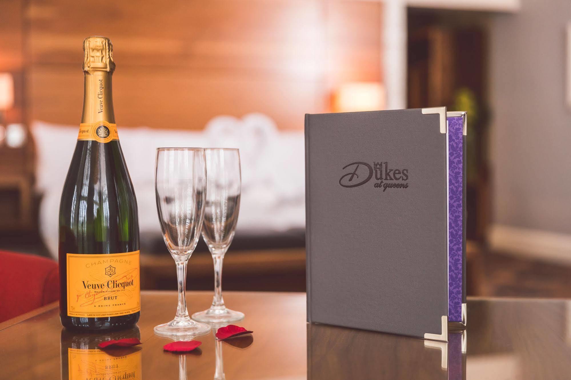 Dukes At Queens Belfast Exterior foto